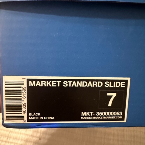 Market Standard Slides - NIB - Size 7 - Picture 9 of 10